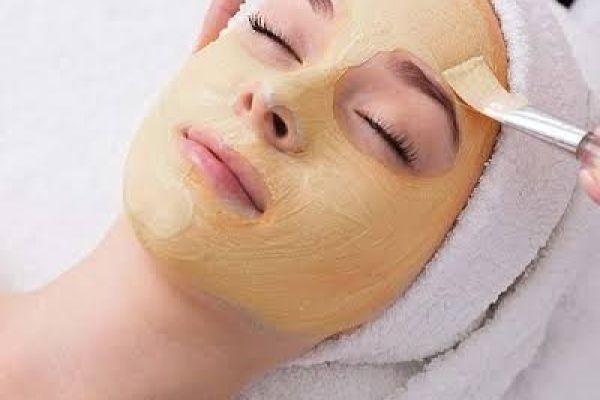 The Complete Guide to Yellow Peeling in Dubai | Benefits, Procedure, and Skin Rejuvenation