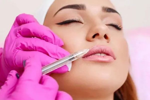Fillers in Dubai: Why Subtle Results are the Standard