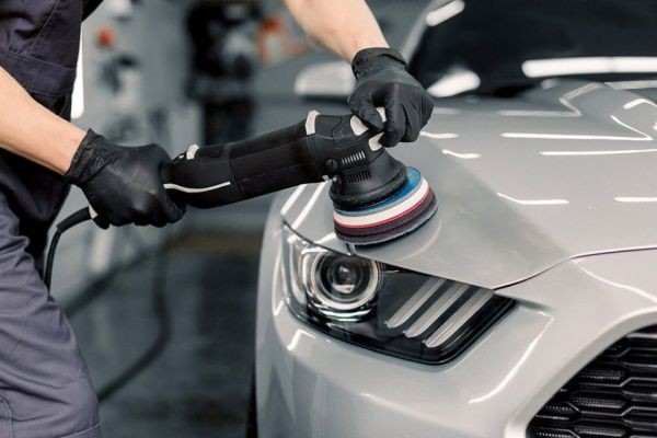 How Does the Car Detailing Process Improve Vehicle Appearance and Protection?