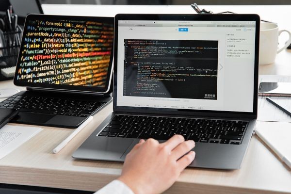 Why Are App Development Companies in UAE Becoming the First Choice for Global Businesses in 2026?