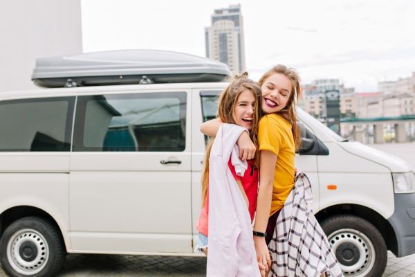 Why Choose Mini Bus Hire for Airport Transfers Today?