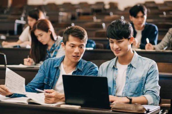 Passing Your CELTA Assignments Structure, Lesson Planning, and Language Analysis Tips