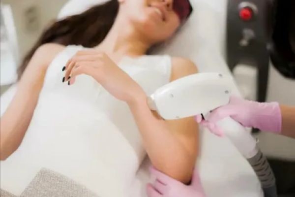 Laser Hair Removal in Dubai: The Modern Journey to Satin Skin