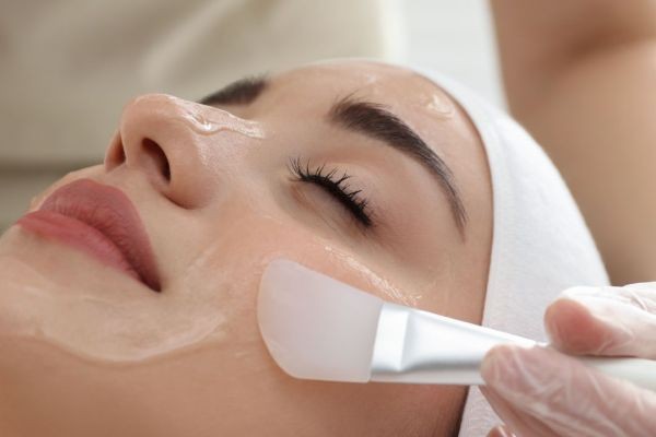 Discover Erbium Peeling in Dubai for Skin