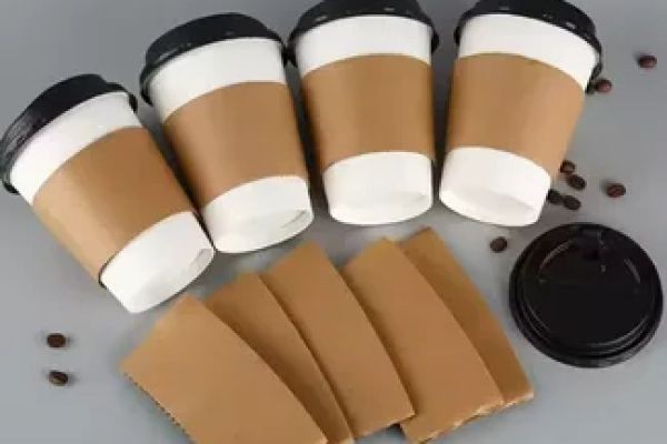 Why Custom Rotating Sleeve Cups Are Trending In Cafes?