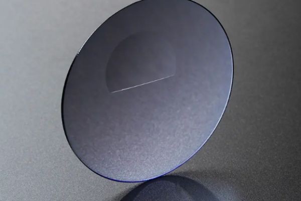 Efficient Supply Networks in the Eyewear Industry