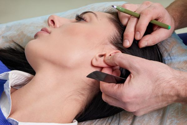 Earlobe Correction Surgery: Does It Reshape Weak Earlobe Tissue?