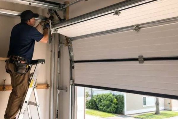 Why Expert Garage Door Services Are Important for Modern Homes?