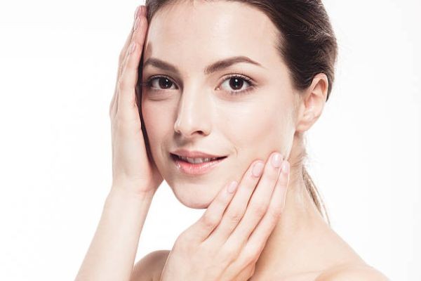 How Facelift Surgery Can Restore Definition to the Jawline