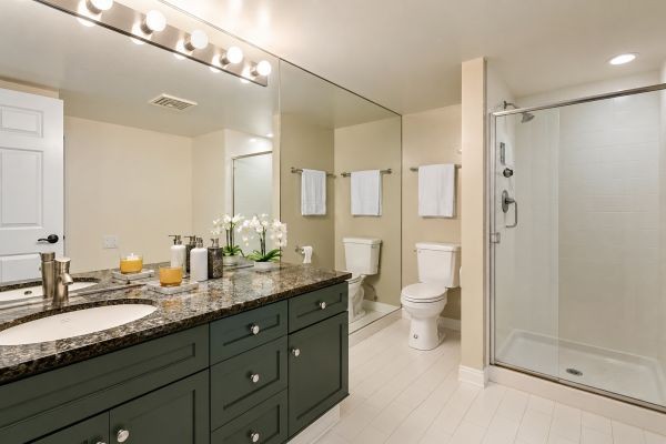 What Virtual Staging in Los Angeles Does Differently for Luxury, Condo, and Rental Listings