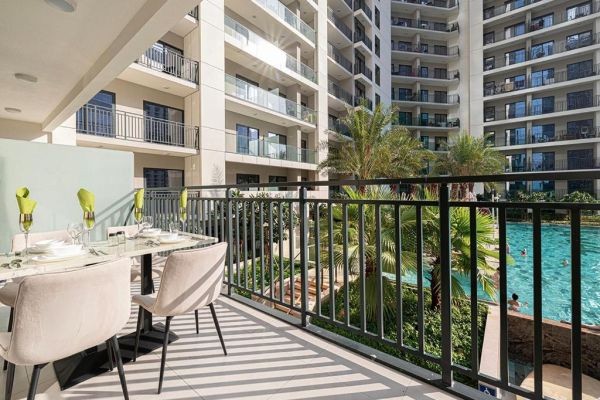 1 Bedroom Apartments in Business Bay with Canal View: A Complete Buyer’s Guide